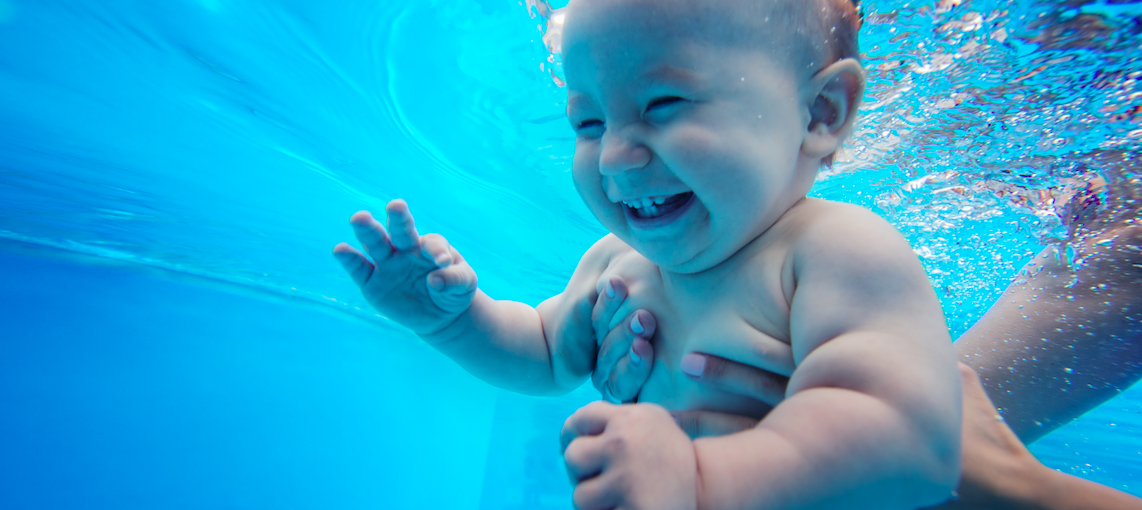Wassergewöhnung – der erste Schritt im Babyalter